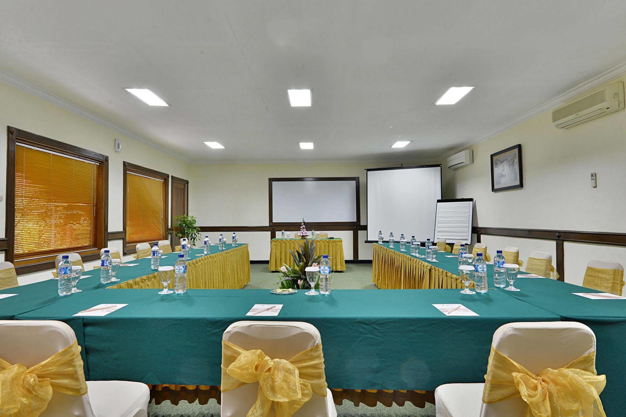 Zen Rooms Jogja Cendrawasih Pakualaman Exterior foto